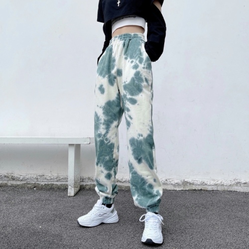 Actual shooting of spring and autumn new tie dyed sportswear with legs tied wide and large casual pants for women
