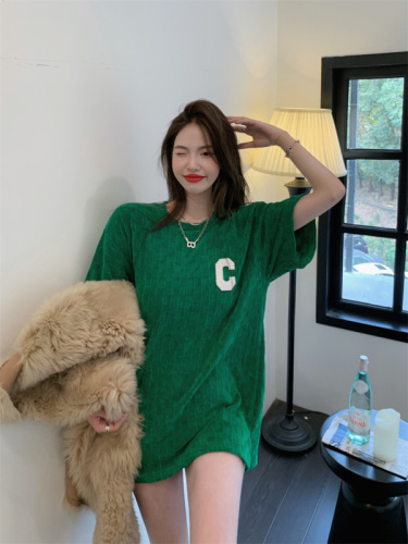 Real shooting real price autumn and winter new loose thickened medium and long bottomed solid color top letter check short sleeve T-shirt women