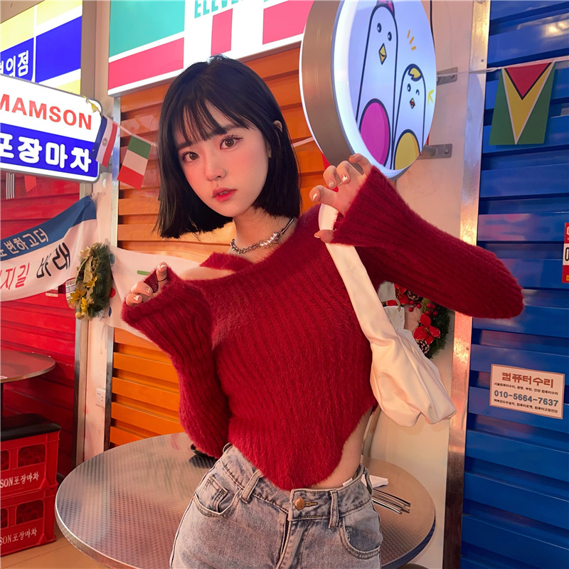 Real shooting real price autumn and winter design feeling hanging neck red thin sweater with bottomed shirt and long sleeve top