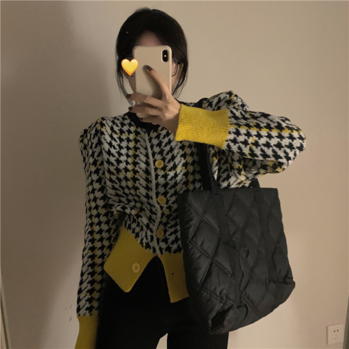 Real price ~ Korean loose Lingge sweater cardigan coat women's New Retro thin Knitted Top in autumn and winter
