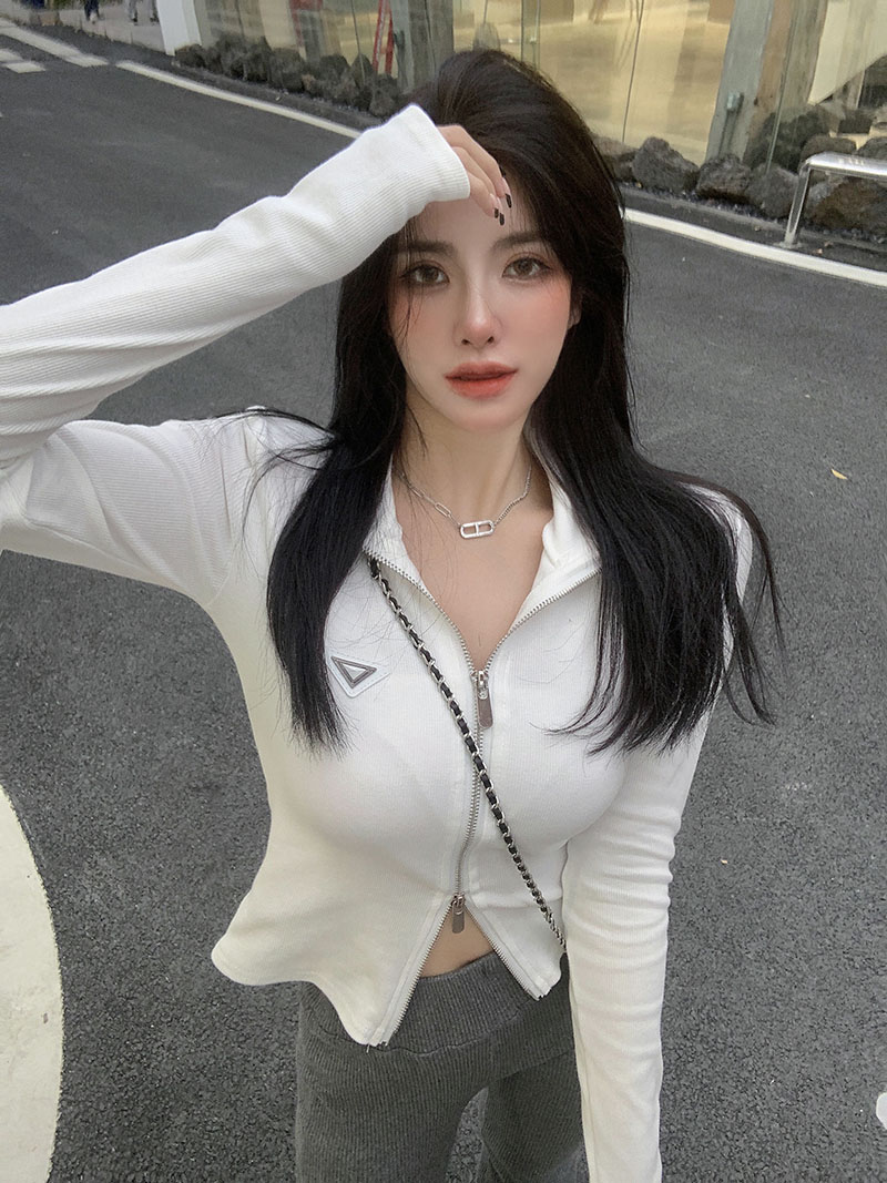 Real price! Green zipper cardigan T-shirt women's 2022 early spring slim short long sleeve top 1367