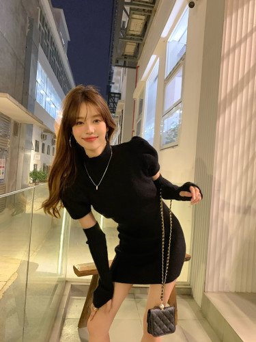 Real price real shot knitted dress Pullover design sense of minority bubble sleeve high waist round neck bottomed skirt
