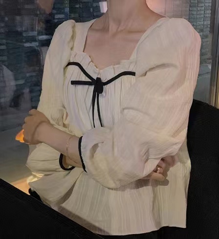 2022 early spring new design feeling sweet shirt ceremony feeling full of spirit small court style gentle fungus edge