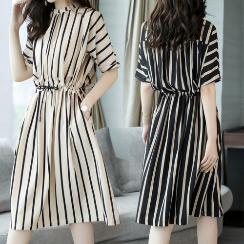 Vertical stripe dress women's summer 2021 Korean version waist closing temperament fashion casual loose medium length