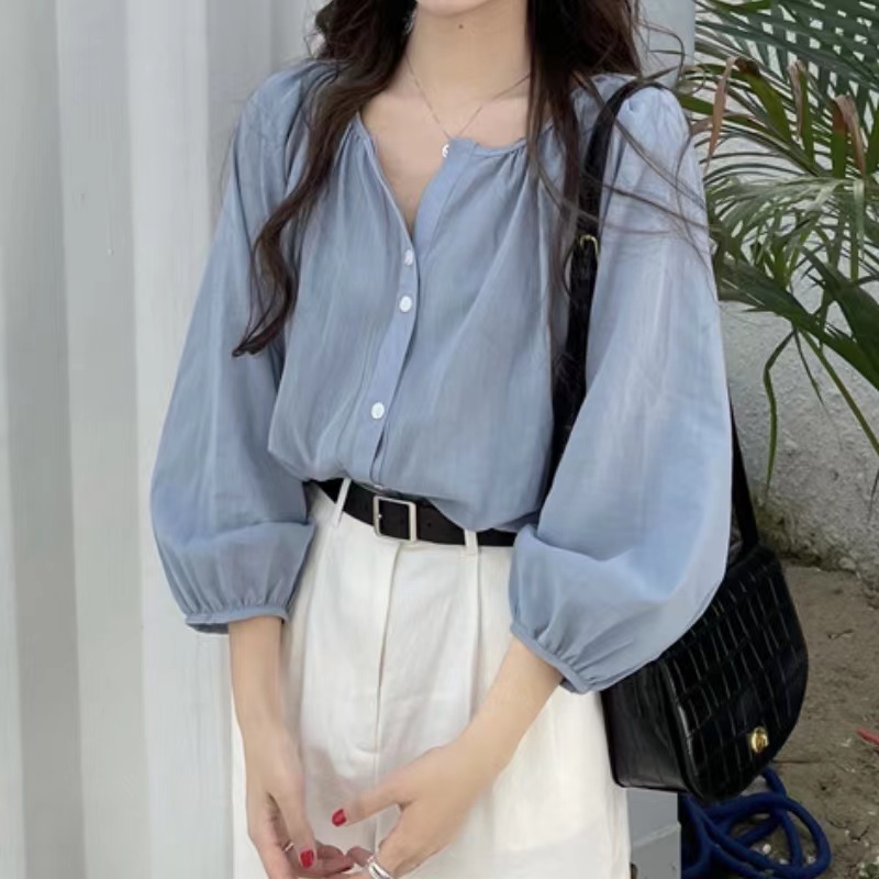 2021 South Korea dongdamen early autumn new lazy wind retro thin sunscreen long sleeved women's shirt