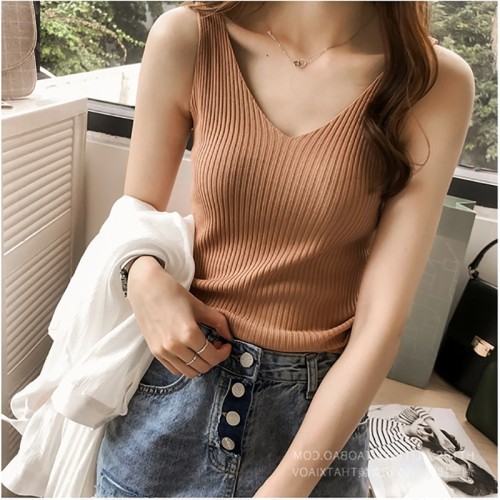Spring women's new style with ice silk knitted vest inside, women's sleeveless top, slim, bottomed, suspender and fashion outside