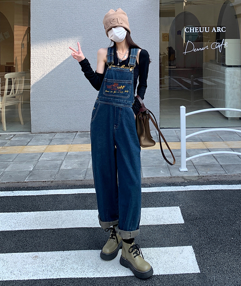 Real price 2022 spring new washed retro age reducing Embroidered Denim suspenders loose pants