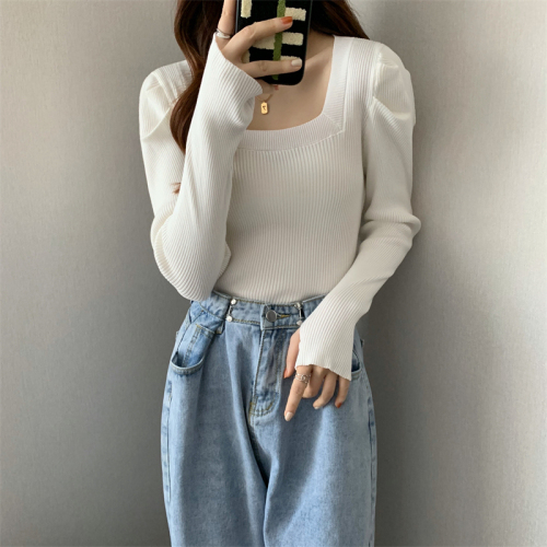 Real shooting and real price early spring Korean version gas square collar French bubble sleeve design sense long sleeve slim knit top