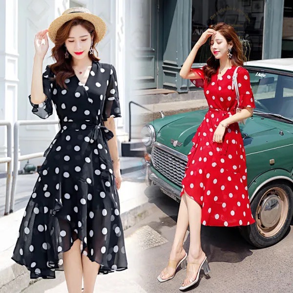 Dress 2022 summer new women's dress Korean version design sense of minority short sleeve wave dot skirt dot small red
