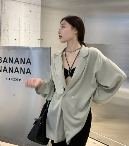Real shooting of early spring fashion loose coat women's long sleeves are thin and versatile fashion suit