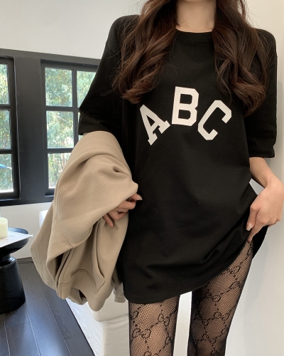 Real shooting of Hong Kong style letter ABC printing loose thickened medium and long middle sleeve T-shirt, wearing a brushed bottom coat