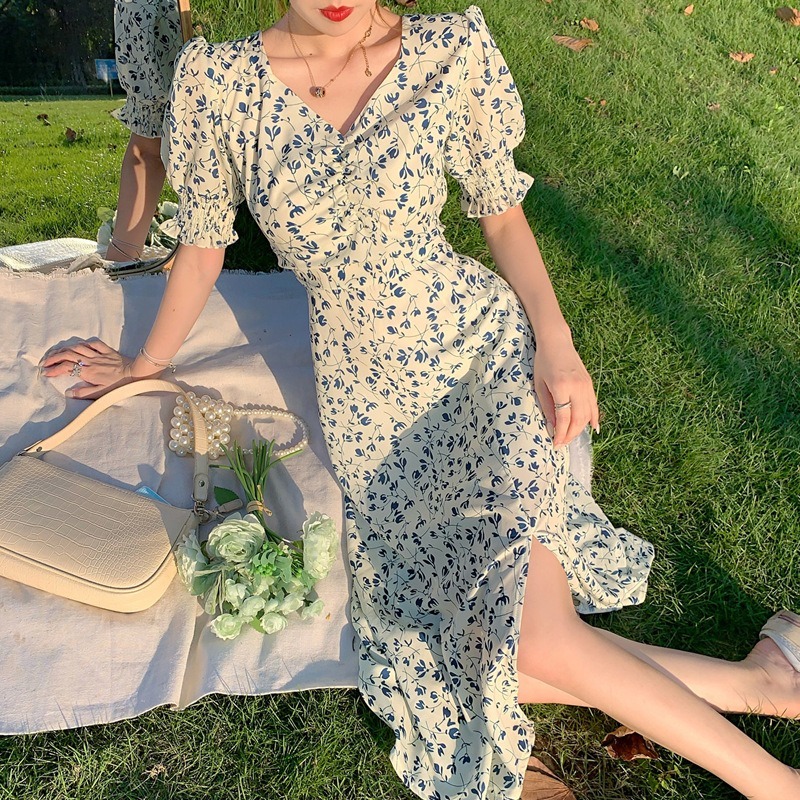 French floral short sleeve dress women's spring, summer and autumn 2022 new retro style small bubble sleeve skirt