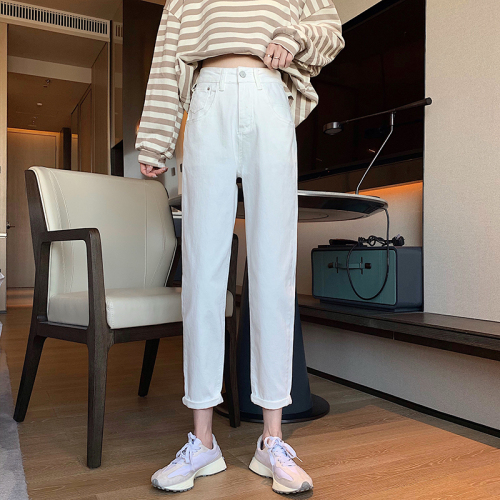 Real shot early spring Korean chic simple white high waist jeans show thin and versatile trend Capris