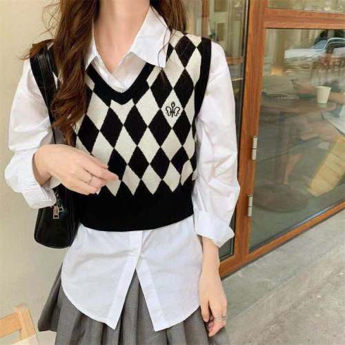  Lingge waistcoat women's wear new retro overlapping knitted vest in spring and autumn and short waistcoat