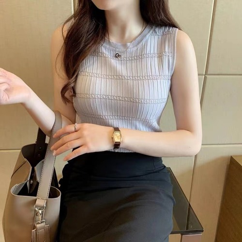 Suit bottomed shirt with white vest inside, women's summer ice silk small suspender, sleeveless sweater and short coat outside