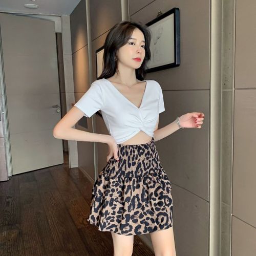 Real shooting American retro Spice Girl collar Jazz navel top leopard print short skirt two-piece set