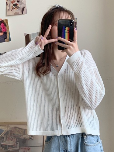 Thin knitted cardigan coat new Korean version of women's new year in spring