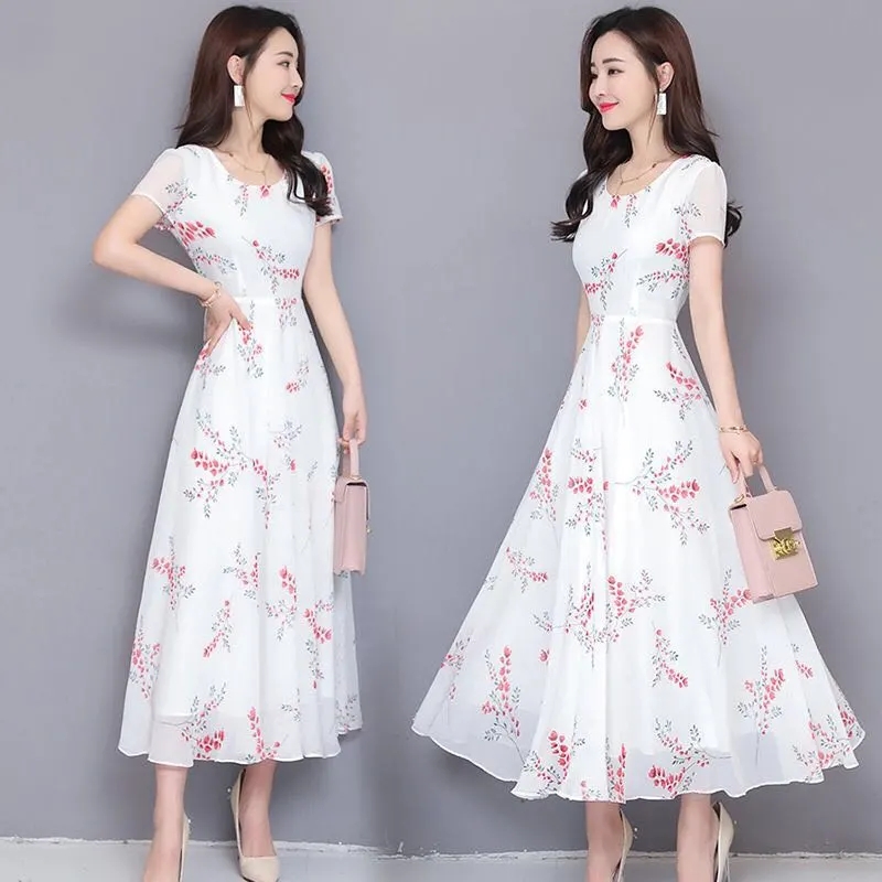Fashion dress women's 2022 summer new floral short sleeved medium and long skirt, thin and large skirt