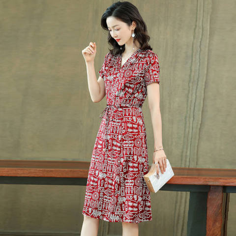 2022 summer new silk dress middle-aged mother's dress women's large temperament V-neck medium length printed skirt