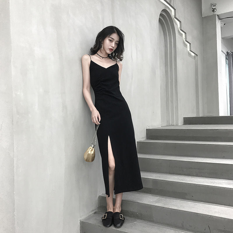 Summer 2022 new women's dress black suspender skirt small black skirt with bottom skirt popular skirt long skirt