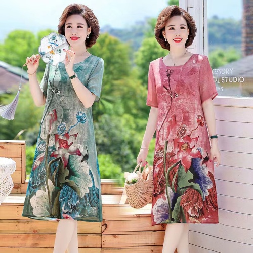 Mother's summer Chiffon Dress 2022 new middle-aged women's foreign style short sleeve middle-aged and elderly summer dress