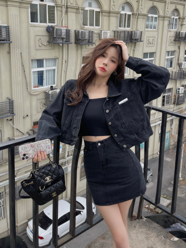 Real price Fenggang flavor high sense fashion Royal sister cowboy skirt two-piece suit women's early spring style