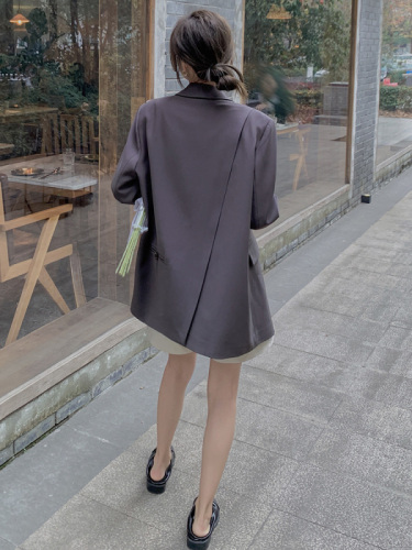 Chic gray small suit coat small woman 2022 spring new style high sense design sense niche suit