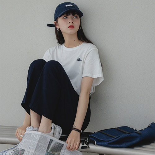 Real shooting 2022 summer embroidery universe pure cotton women's summer versatile round neck solid color short sleeve white T-shirt