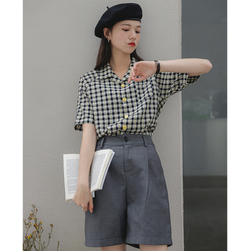 Real shooting of the new Hong Kong Style Plaid short sleeve shirt in summer women's small fresh and sweet chic fashion design shirt