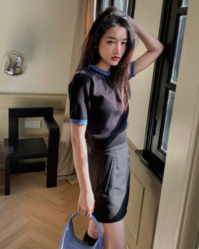 Women's left stitching contrast bottoming shirt 2022 spring new round neck short sleeve T-shirt