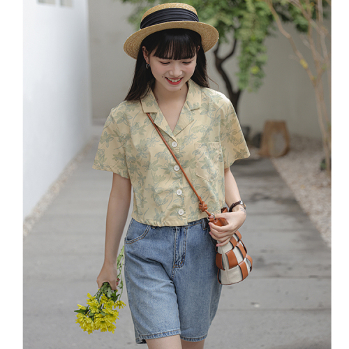 Real shot 2022 new floral short sleeved shirt women's Korean loose and versatile small fresh short cardigan top