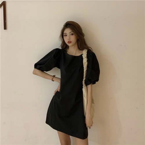 2022 new women's summer clothes design sense of minority sweet and gentle wind first love French waist closing thin dress