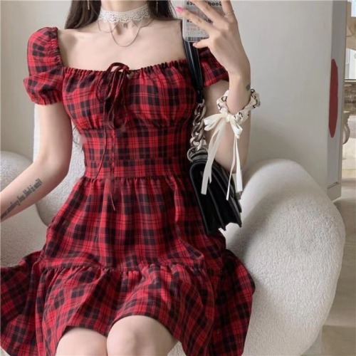 Red Plaid Dress summer 2022 new women's French classic small bubble sleeve sweet first love skirt