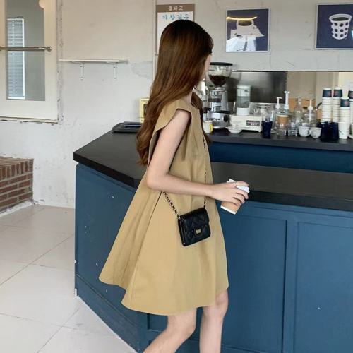 Women's dress 2022 new solid color gas covered sleeveless A-line skirt ins small light mature style skirt fashion