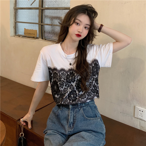 Real shot of summer college style sweet and thin lace stitched round neck short sleeve t-shirt female