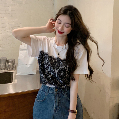 Real shot of summer college style sweet and thin lace stitched round neck short sleeve t-shirt female