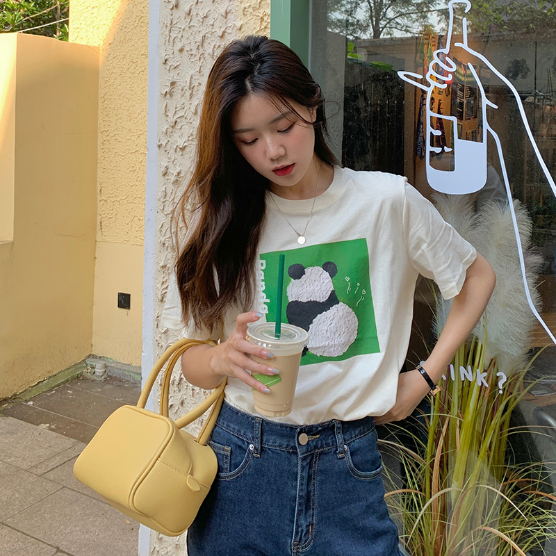 Real shooting Korean version of summer new creative cartoon bear print pattern round neck casual loose short sleeve t-shirt female