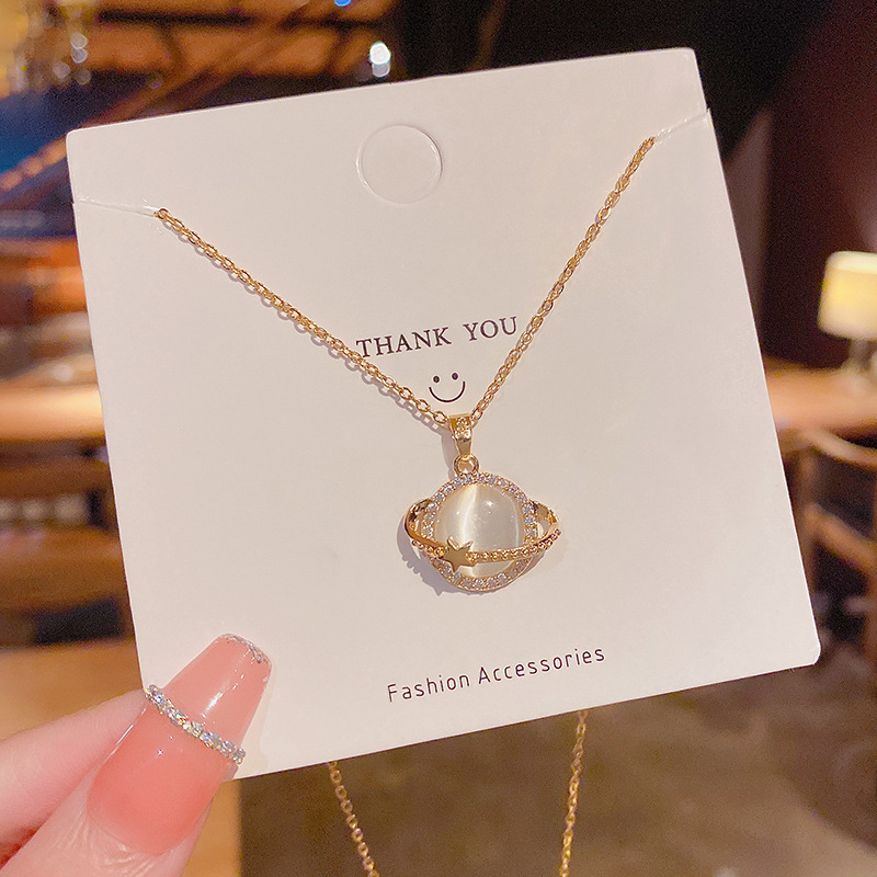 Real shooting of INS style Xiaozhong net red same star opal titanium steel necklace women's simple and fashionable style