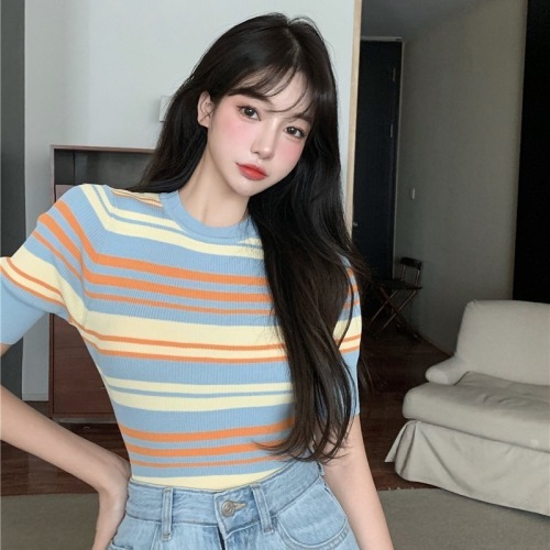 Summer 2022 new Korean slim fit short Rainbow Striped knitted short sleeved T-shirt thin exposed navel blouse women