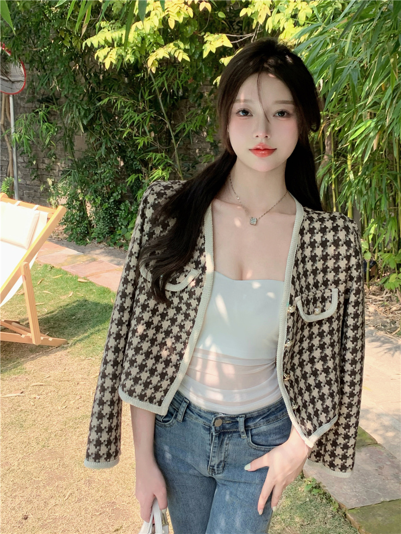 Real price real shooting new year collar Xiaoxiang style sub button fashion versatile foreign style long sleeve short coat
