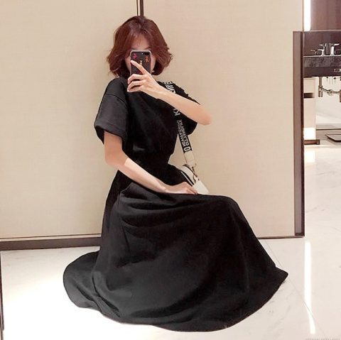 Cotton dress big swing skirt girl  Korean version waist long skirt high waist round neck small black skirt