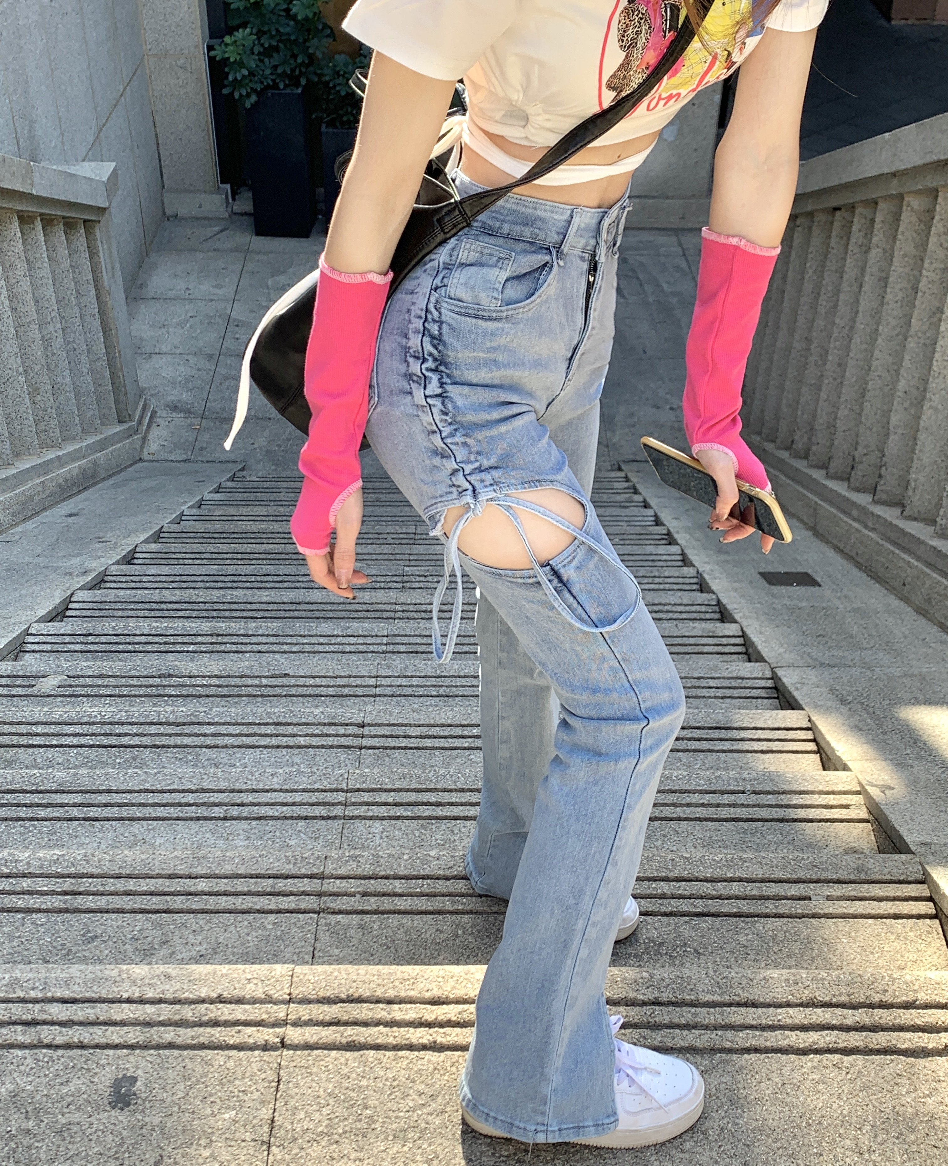 Real price high waist pierced jeans with thin hollowed out micro La