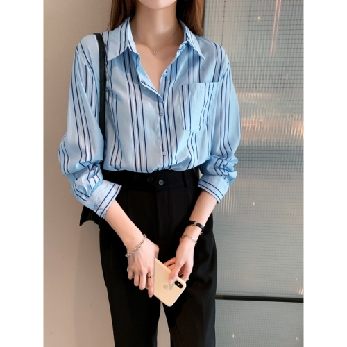 Retro Hong Kong style vertical stripe shirt women's spring  new design sense of minority fashion net red fried Street folding shirt