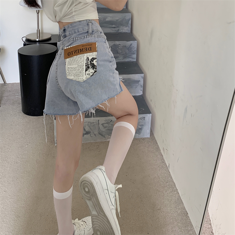 Real price ~ new fashion personalized back bag high waist raw edge torn slim denim shorts