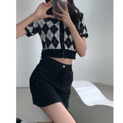 Spice Girl Lingge sweater women's summer 2021 American retro polo collar sweet and spicy short slim short sleeved top
