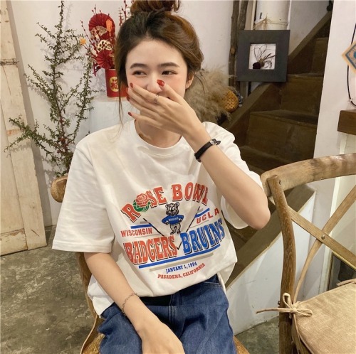 Short sleeved t-shirt female student summer new Korean version ins fashion loose large net red large version simple and versatile top