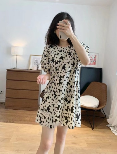 Vintage age reducing printed dress women's summer new French sweet bubble sleeve loose and thin A-line skirt