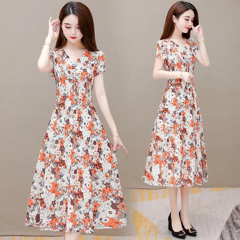 Broken flower dress women's summer dress 2022 new age reduction, sweet temperament, young mother's long skirt is popular this year