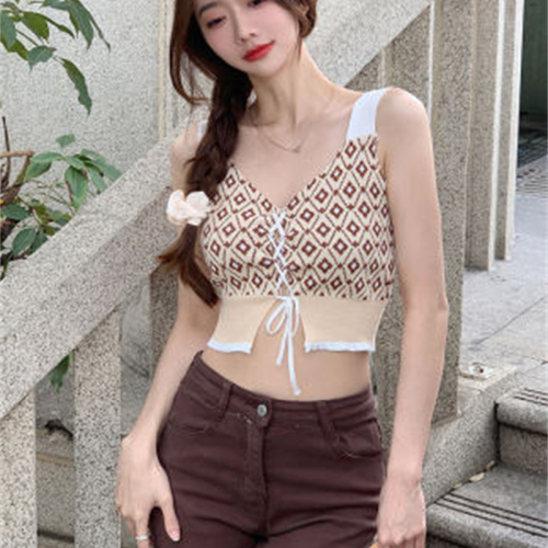 Sexy knitted cross strap design, lattice bottomed suspender vest, women's inner and outer short top