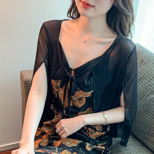 Small shawl coat women's 2022 spring and summer new small shawl versatile mesh sunscreen clothes ultra-thin short style with cardigan outside
